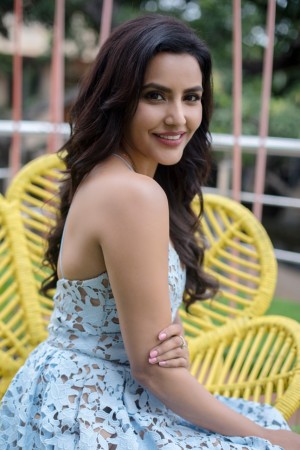 Priya Anand (aka) Actress Priya Anand