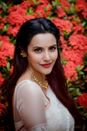 Priya Anand (aka) Actress Priya Anand