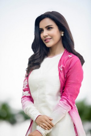 Priya Anand (aka) Actress Priya Anand