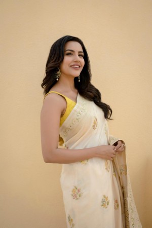 Priya Anand (aka) Actress Priya Anand