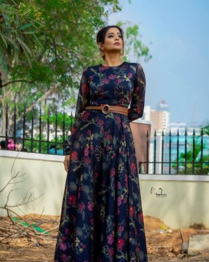 Priyamani (aka) Priya mani