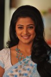 Priyamani (aka) Priya mani