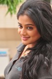 Priyamani (aka) Priya mani