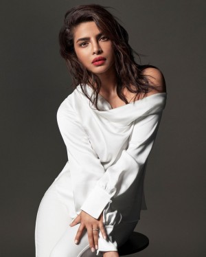 Priyanka Chopra (aka) Priyankachopra