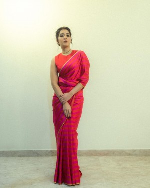 Raashi Khanna (aka) Rashi Khanna