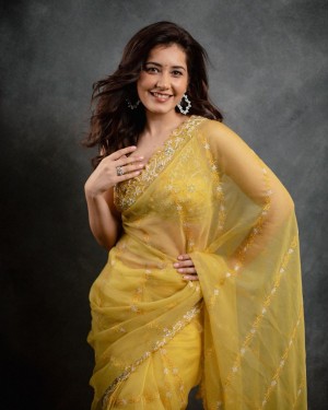 Raashi Khanna (aka) Rashi Khanna