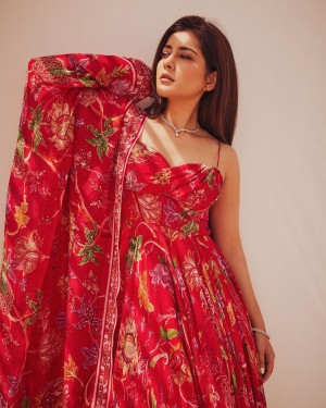 Raashi Khanna (aka) Rashi Khanna