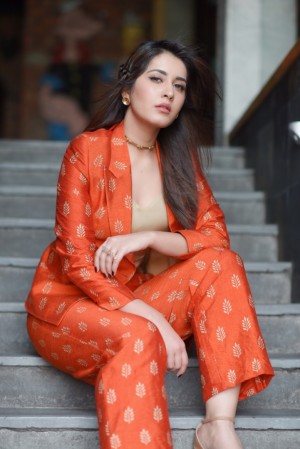 Raashi Khanna (aka) Rashi Khanna