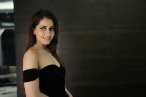 Raashi Khanna (aka) Rashi Khanna