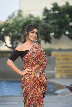 Raashi Khanna (aka) Rashi Khanna