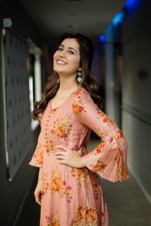 Raashi Khanna (aka) Rashi Khanna