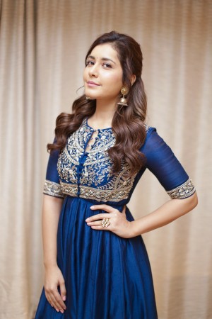 Raashi Khanna (aka) Rashi Khanna