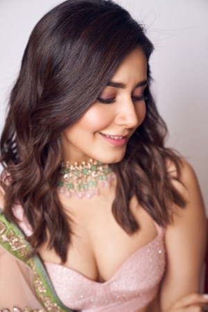 Raashi Khanna (aka) Rashi Khanna