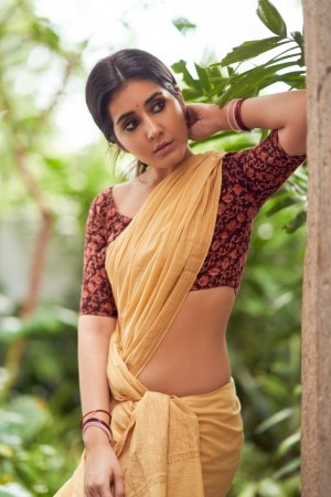 Raashi Khanna (aka) Rashi Khanna