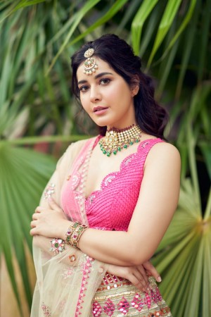 Raashi Khanna (aka) Rashi Khanna