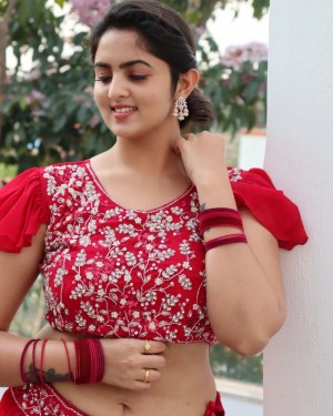 Radhika Preethi (aka) radhika