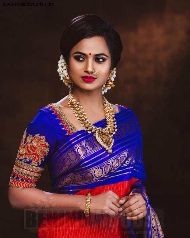 Ramya Pandian (aka) Ramyaa Paandian photos stills & images