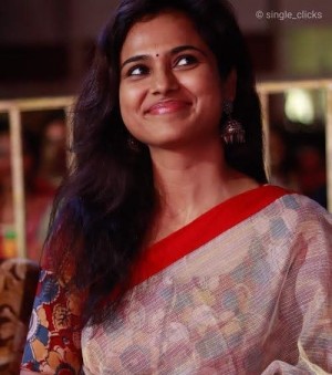 Ramya Pandian (aka) Ramyaa Paandian