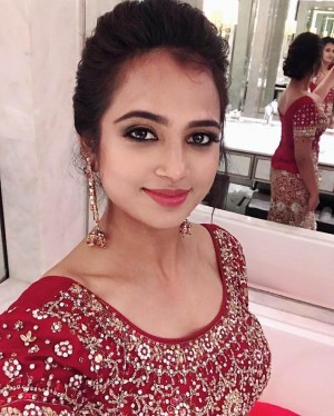 Ramya Pandian (aka) Ramyaa Paandian