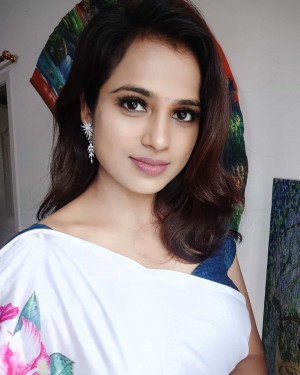 Ramya Pandian (aka) Ramyaa Paandian