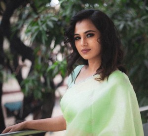 Ramya Pandian (aka) Ramyaa Paandian