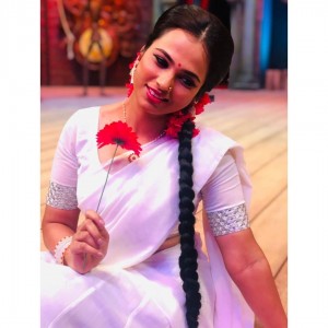 Ramya Pandian (aka) Ramyaa Paandian