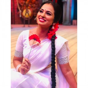 Ramya Pandian (aka) Ramyaa Paandian