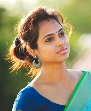 Ramya Pandian (aka) Ramyaa Paandian