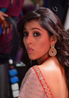 Rashmi Gautam (aka) RashmiGautam