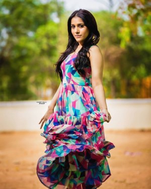 Rashmi Gautam (aka) RashmiGautam