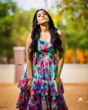 Rashmi Gautam (aka) RashmiGautam