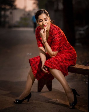 Rashmi Gautam (aka) RashmiGautam