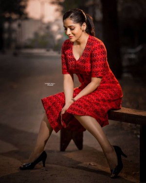 Rashmi Gautam (aka) RashmiGautam