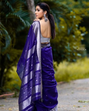 Rashmi Gautam (aka) RashmiGautam