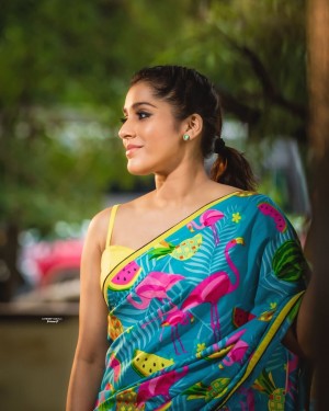 Rashmi Gautam (aka) RashmiGautam