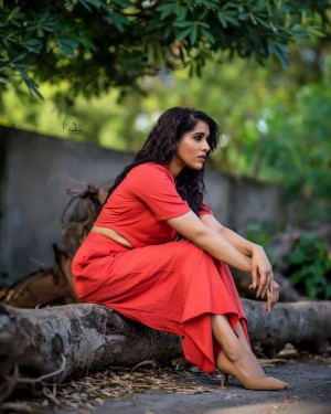 Rashmi Gautam (aka) RashmiGautam