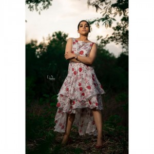 Rashmi Gautam (aka) RashmiGautam