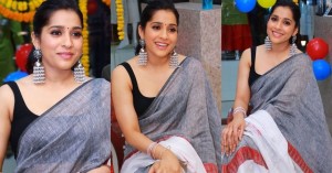 Rashmi Gautam (aka) RashmiGautam