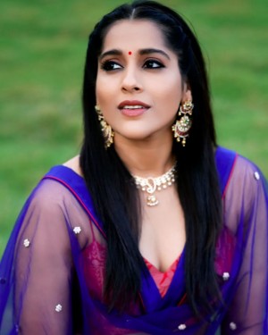 Rashmi Gautam (aka) RashmiGautam