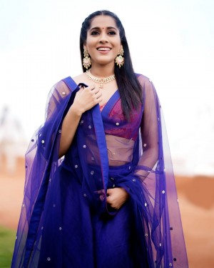 Rashmi Gautam (aka) RashmiGautam