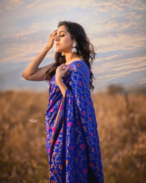 Rashmi Gautam (aka) RashmiGautam