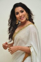 Rashmi Gautam (aka) RashmiGautam