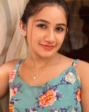 Raveena Daha (aka) Raveenaa Daha