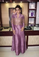 Raveena Tandon (aka) Actress Raveena Tandon