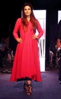 Raveena Tandon (aka) Actress Raveena Tandon