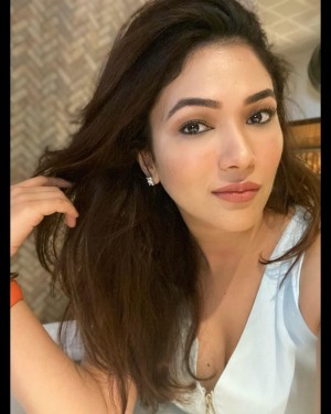 Ridhima Pandit (aka) Ridhimaa Pandit