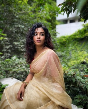 Roshni Haripriyan (aka) Roshini Haripriyan