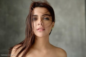 Ruhi Singh (aka) Ruhii Dilip Singh