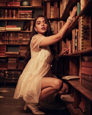 Ruhi Singh (aka) Ruhii Dilip Singh