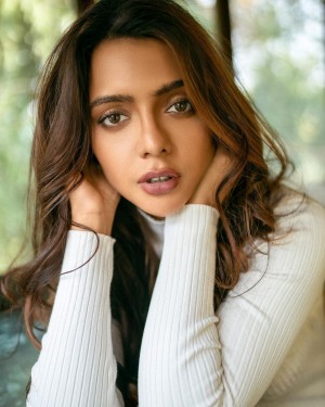 Ruhi Singh (aka) Ruhii Dilip Singh